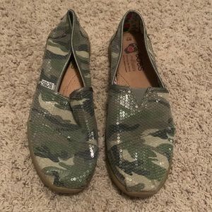 Bobs camo slip ons